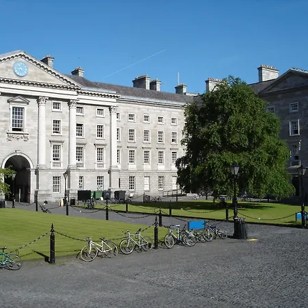 Trinity College - Campus شقة دبلن
