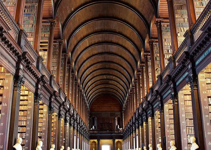 Trinity College - Campus Апартаменты *