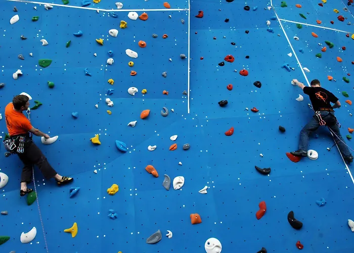 Trinity College - Campus Апартаменты *