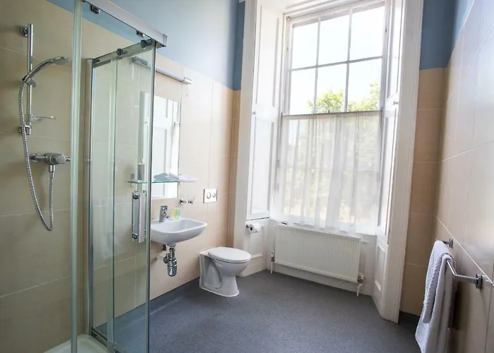 トリニティー カレッジ - キャンパス アコモデーション ダブリン