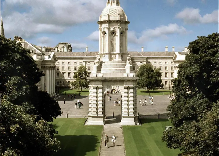 Trinity College - Campus Apartamento