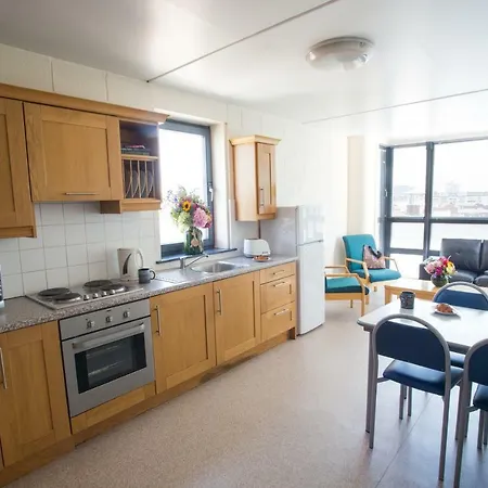 Trinity College - Campus *